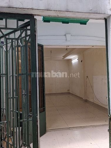 Cho thuê nhà nguyên căn 66/14 Nguyễn Phúc Nguyên P9, Q3