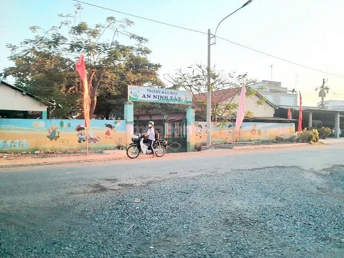 Chính chủ bán đất Tái định cư Đức Hòa 5mx20m, thổ cư 100%, giá tốt