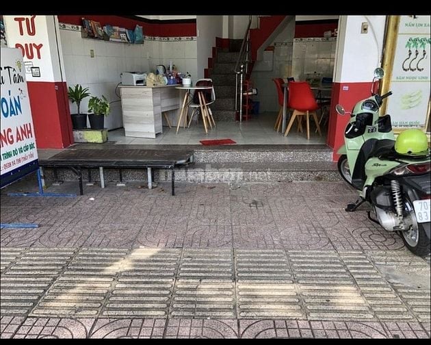 CHO THUÊ MB VỈA HÈ BÁN CAFE XÔI BÁNH MÌ THỨC ĂN MANG ĐI (dc để lại đồ 