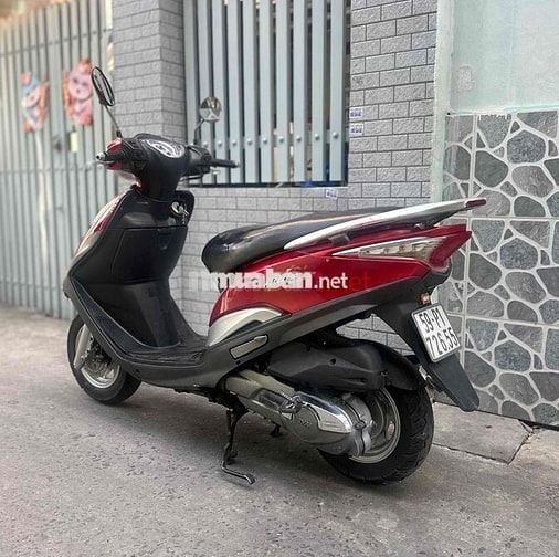 Victoria đĩa bay đẹp, máy êm thì thầm bao vọt