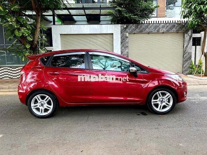 Ford Fiesta 2011 1.6 AT - Đỏ đẹp