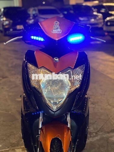 Nhà mua xe mới dư bán tay ga Fi tiết kiệm xăng