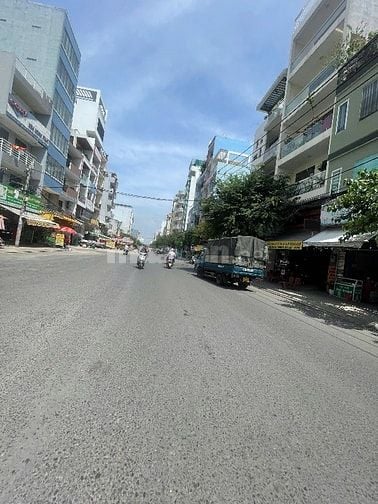 NHÀ MẶT TIỀN 133M2( 5X26) MẶT TIỀN KINH DOANH phạm văn bạch