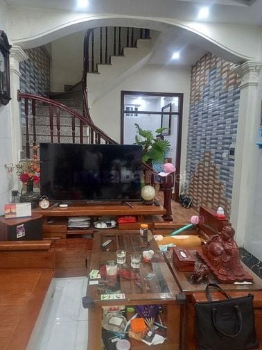 Bán nhà Định Công Thượng, DT 52m x 5 tầng. Ô tô đỗ cửa, trung tâm phố