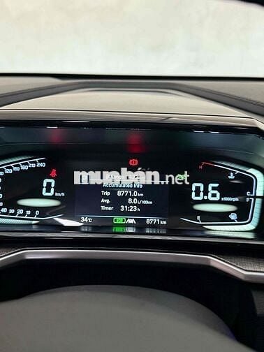 Hyundai Custin 2024 Cao Cấp 2.0T - 9000 km