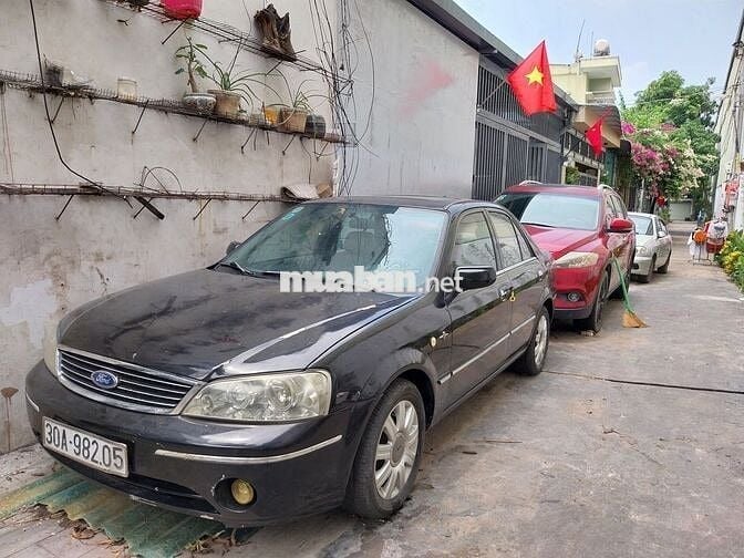 Ít dùng, cần bán Ford Laser 2004 GHIA 1.8 AT