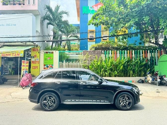 Tôi chính chủ ( KHÔNG PHẢI LÁI BUÔN ) Cần bán Mer GLC 300 1,280 đồng