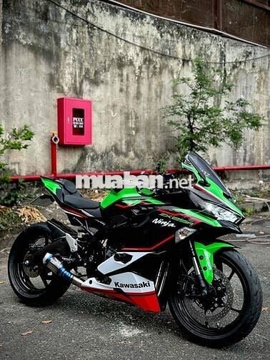Kawasaki ZX25R biển SG