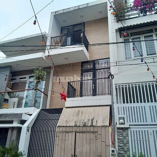 NHÀ BÁN NGAY NGÃ TƯ GA - ĐƯỜNG RỘNG 7M KHU AN NINH TỐT - DÂN TRÍ CAO