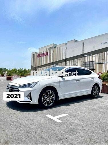 Hyundai Elantra 2021 2.0 AT - 37000 km