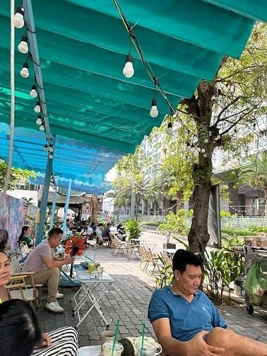 KATA COFFEE AND TEA TUYỂN DỤNG PHỤC VỤ VÀ PHA CHẾ 