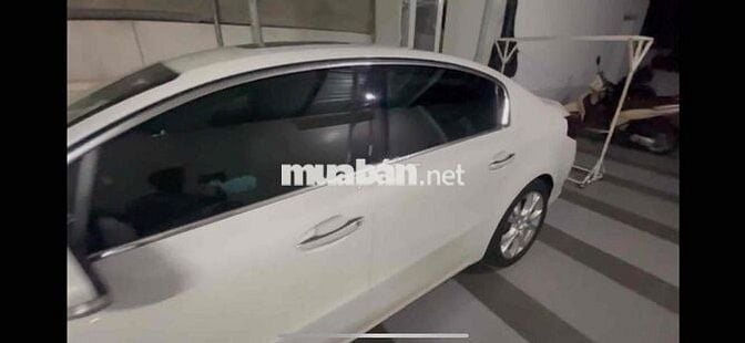 Peugeot 508 2015 1.6L AT Turbo - 90000 km