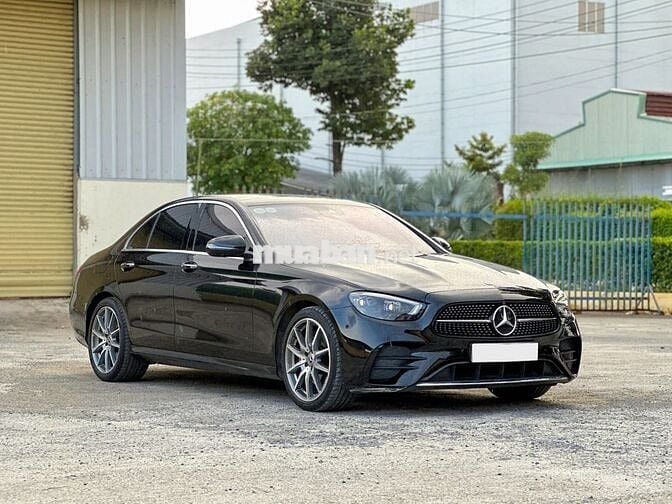 Mercedes Benz E300 AMG 2022  - 29000 km