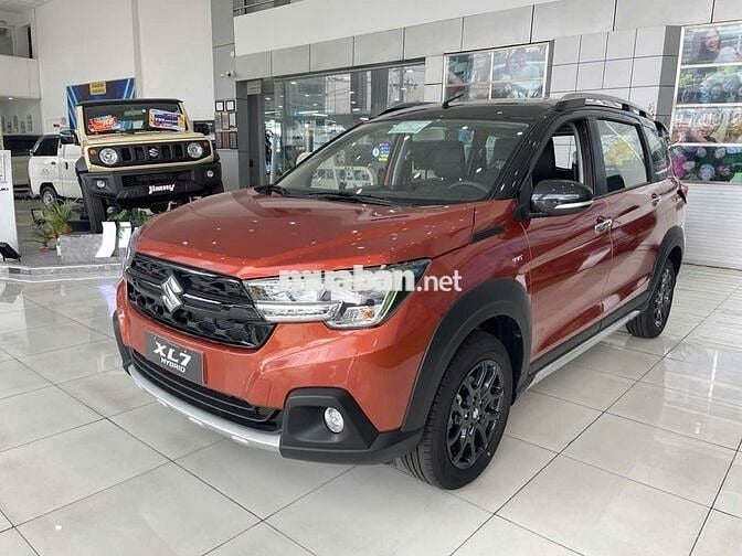 Suzuki XL 7 2024 Hybrid xả kho, 167 triệu lấy xe