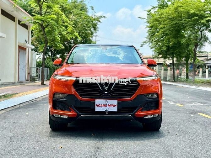 VinFast Lux SA2.0 2019 2.0 AT - 74000 km