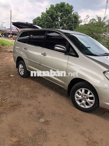 Toyota Innova 2006 G - 180975 km