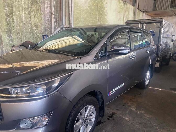 Toyota Innova 2017 2.0E - 170523 km