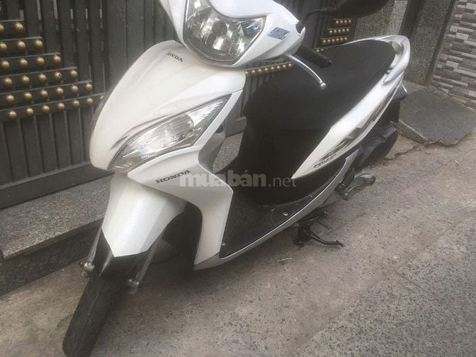 Bán xe Vision 2012, màu trắng, chính chủ, giá 9,5 triệu