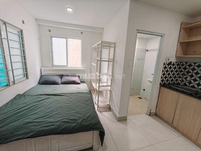 Phòng 16m2-4,5tr, cửa sổ, kệ bếp, full nội thất, thang máy, 24/24 