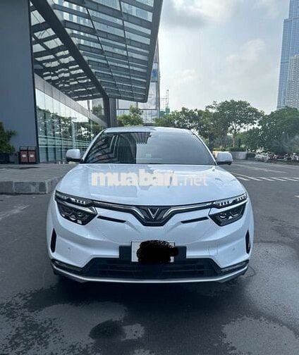 VinFast VF8 2023 Plus - 30000 km