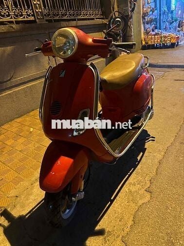 Cần bán vespa 2011 phun xăng điện tử