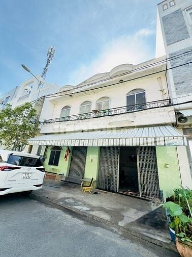 Bán nhà KDC Bình Hưng B/C, ngay bến xe Q8, DT 10 x6m