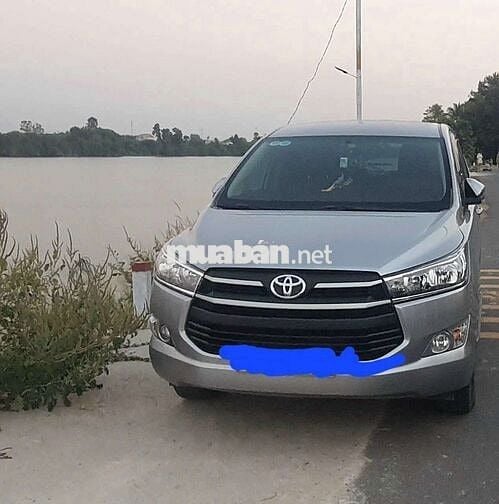 Toyota Innova 2019 - 64000 km