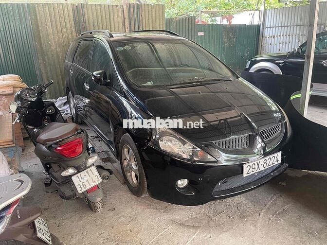 Mitsubishi Grandis 2005 2.4 AT - 10000 km