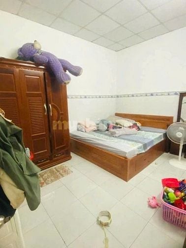BÁN NHÀ KINH DOANH TẠP HOÁ GẦN TRUNG TÂM CHỢ BÌNH CHÁNH GIÁ 650TR 