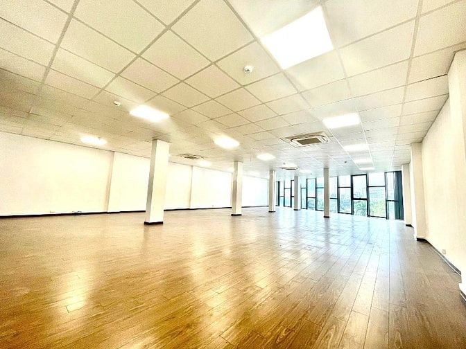 Cho thuê sàn 250m2 Tầng 4 Mặt phố Hoàng Cầu