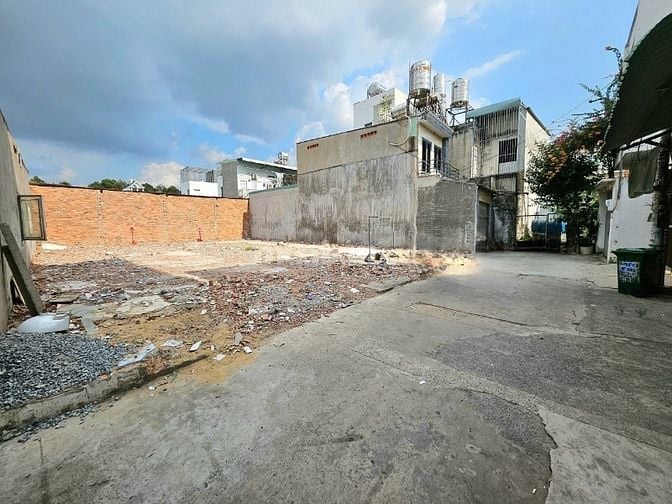 Bán 3 lô đất hẻm xe hơi - đường Trung Mỹ Tây 13 - Ngay gần chợ chó