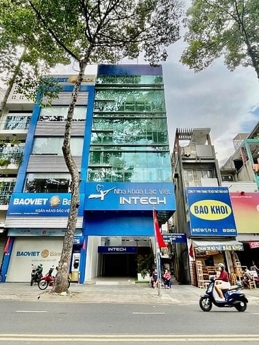 Mặt tiền Ngô Gia Tự, Q.10 - 271m2 (7 x 25; NH20m) - 7 Tầng - 230Tr/Th