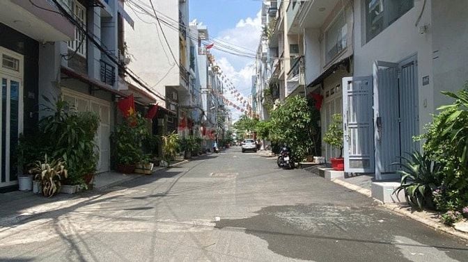 Bán nhà 4m đường Phan Chu Trinh, P24 , Bình Thạnh