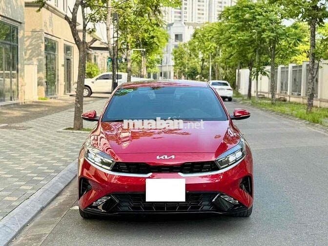 Kia K3 2022 2.0 Premium - 1.2 vạn Xe đi gia đình