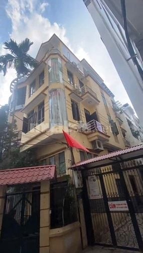 Bán nhà lo góc phố Võng Thị. Oto thông ra Hồ Tây.