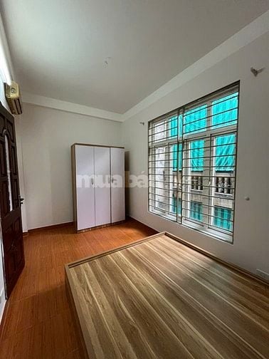 Cho thuê nhà ngõ 789 Hồng Hà, gần TTTM The One 