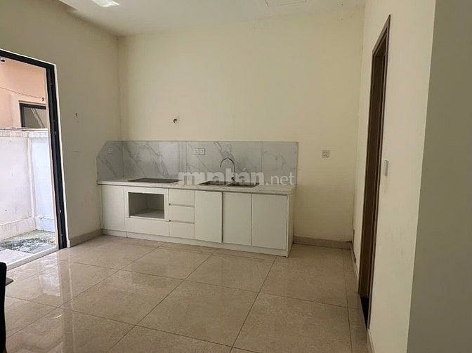 Cho thuê nhà riêng tại The Empire Vinhomes Ocean Park 2 giá chỉ 6 tr