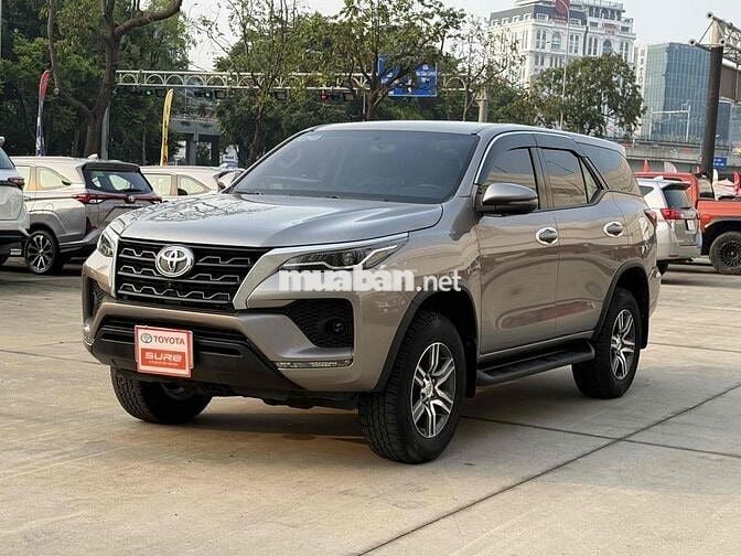 Toyota Fortuner 2021 - Máy Dầu - Số Sàn - Gia Đình