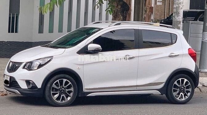 VinFast Fadil 2020 1.4 AT Plus trắng- 78000 km