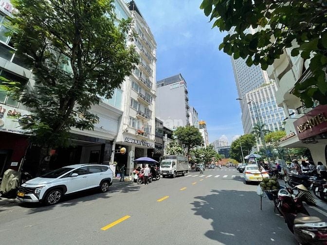 Cho thuê gấp Tòa Nhà MT Phạm Viết Chánh, Quận 1, HCM, dtsd 1200m2