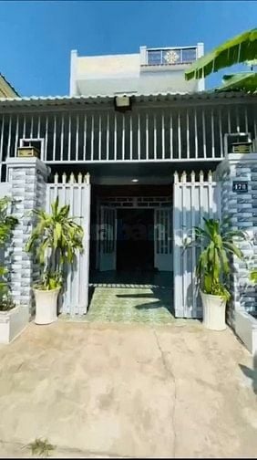 Giá 1tỷ050 Cô Mai sang tên nhà gần chợ Đệm, Tân Kiên Bình Chánh. SHR.