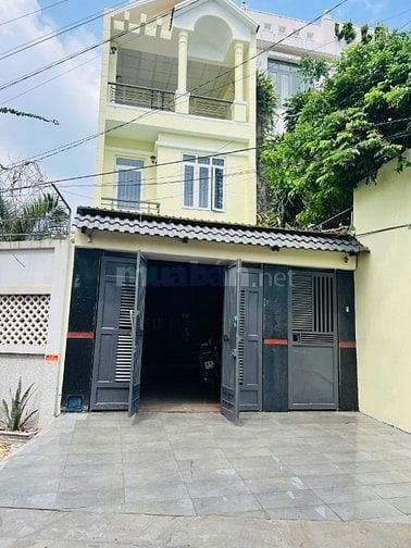 Kẹt tiền bán gấp nhà mặt tiền giá cực tốt 1tr2L 5x22, 7 đg Nguyễn Thị 