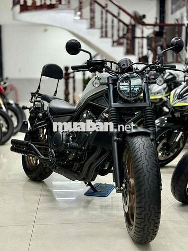 Honda Rebel 500 model 2023