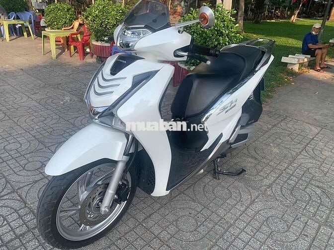 shvn 150 abs màu Trắng đk 2018 odo 18.000
