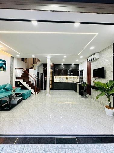 Nhà mặt tiền kinh doanh đường Bình Phú, Quận 6. Khu dân đông đúc