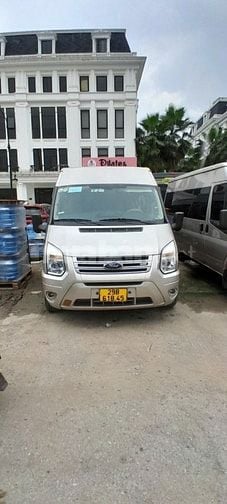Cần bán xe 16 chỗ Ford Transit 2019