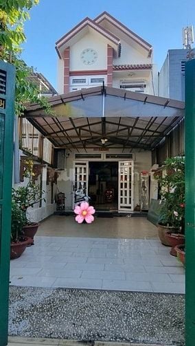 Bán gấp nhà 3 tầng, chợ Khiết Tâm, Bình Chiểu-Thủ Đức.