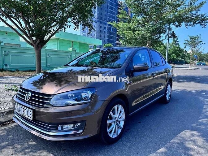 Volkswagen Polo 2017 1.6 Sedan - 78000 km