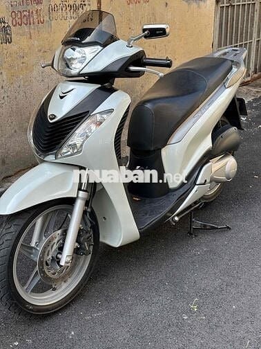 sh nhập ý 150i 2011