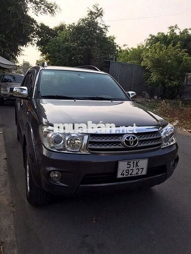 Toyota Fortuner 2011 2.5G - 92000 km